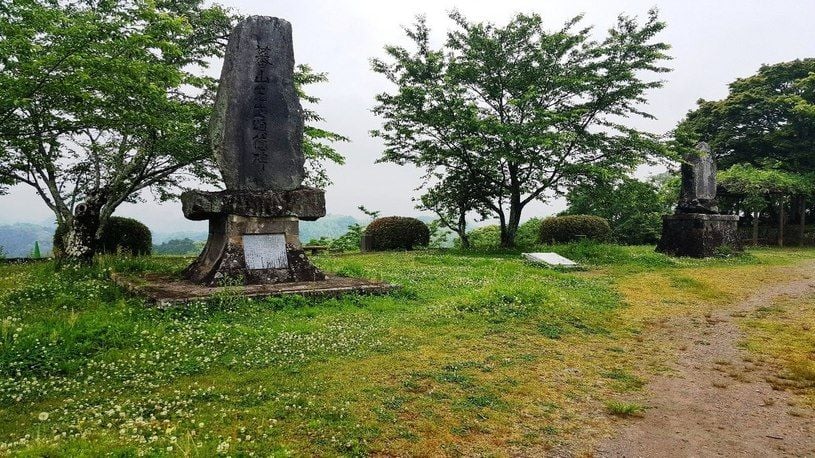 岡城址