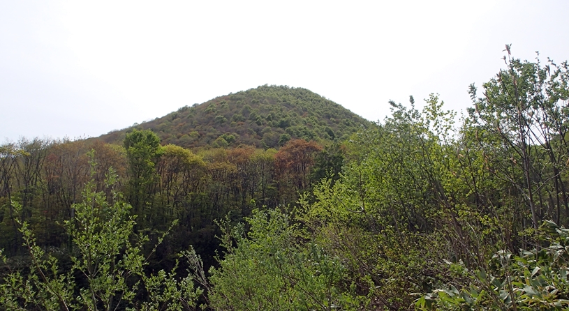 鞍掛山