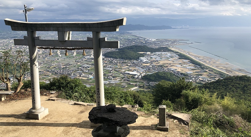 天空の鳥居 高屋神社