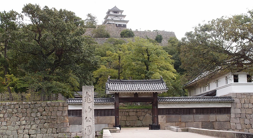 丸亀城