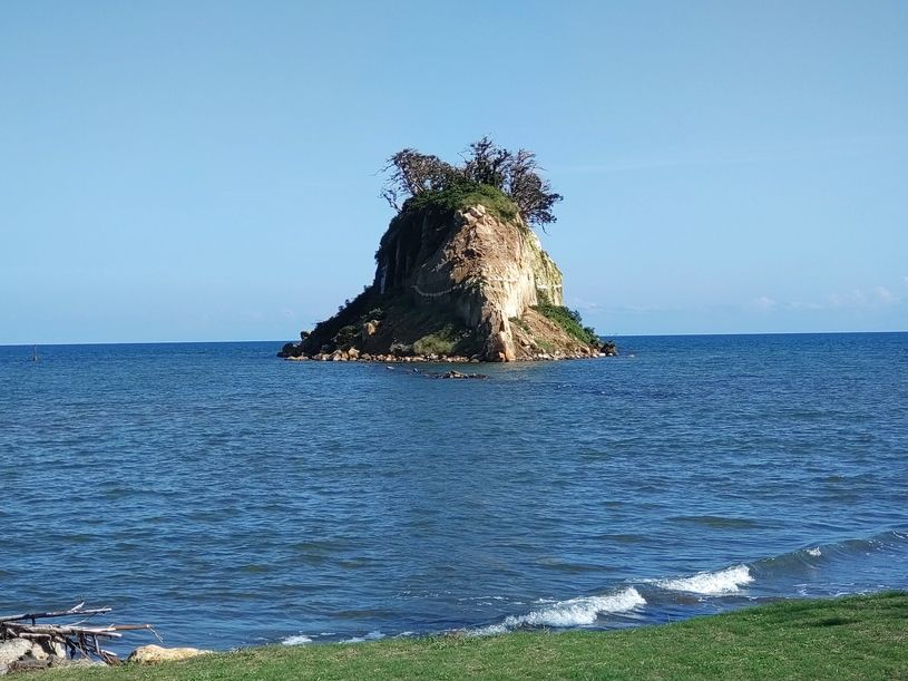 見附島(軍艦島)