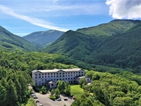 休暇村嬬恋鹿沢の外観<空撮>