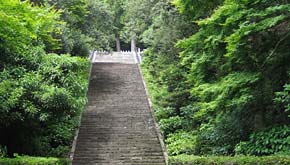崇徳天皇陵（白峰御陵－宮内庁）