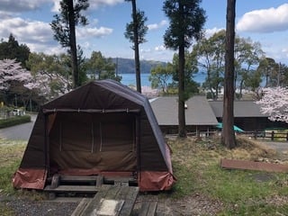 ロッジ型テントで宿泊・手ぶらキャンプ　(夕食：ＢＢＱファミリーセット　デザート付！)