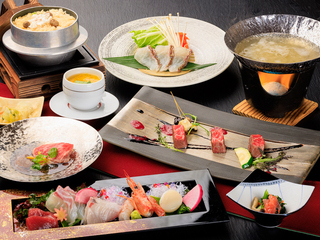 【スタンダード会席】『ＡＯＩ』～ 葵～会席<br>お魚もお肉もある一番人気のメニューです<br>Q会員は宿泊料金割引きとポイントが付きます！！