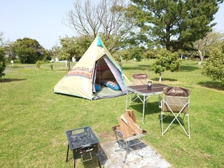 1日２組限定！焚き火も楽しめる♪DX手ぶらでキャンプ 「ＢＢＱ～黒～」（食材付き）