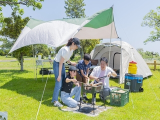 ≪１日限定３サイト≫食材は自由にお持ち込み♪<br>手ぶらでキャンプ （食材なし）