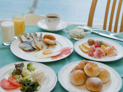 朝食ビュッフェ