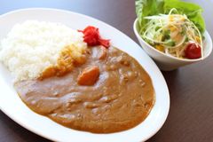 おまかせ昼食（カレーライスなど）