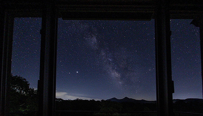画像：お部屋で見る天の川