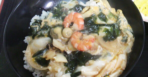 中西食堂 大人気「サザエ丼」