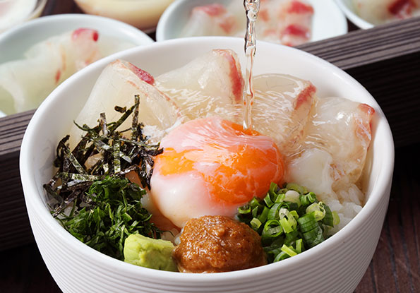 温たまらん鯛どん(黒だし茶漬け)