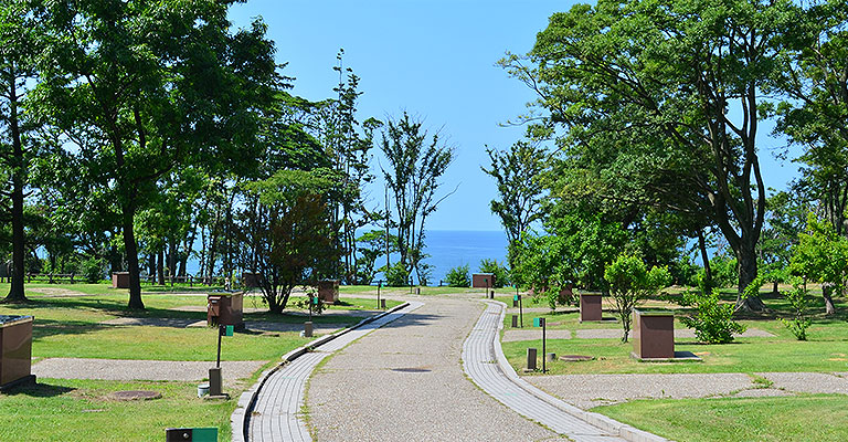 キャンプ場