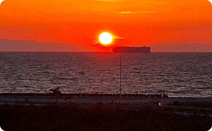 満天テラスで夕日を見ようの画像