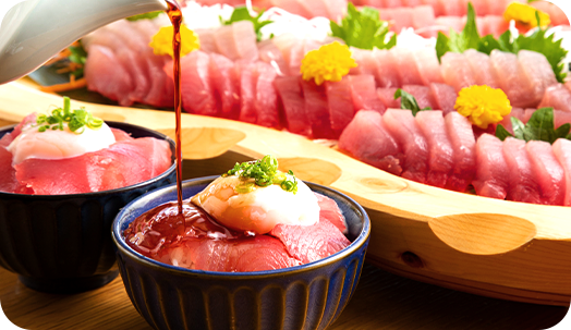 写真:勝浦産生まぐろでオリジナルまぐろ丼