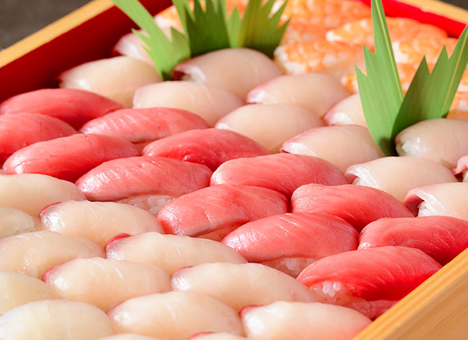 好きなものを好きなだけ！約60品目のビュッフェ