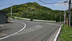 小沼の三叉路